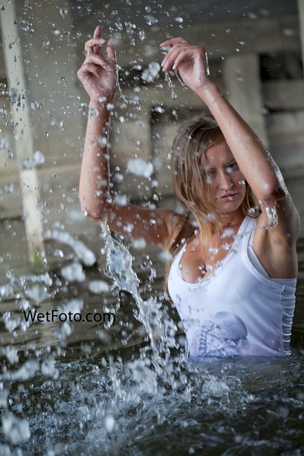 wet girl get wet wet hair fully clothed tight jeans t-shirt shoes lake