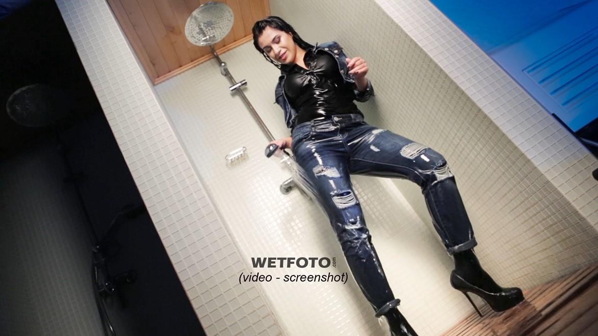 photos wet girl wet hair jeans jacket denim tights high heels jacuzzi