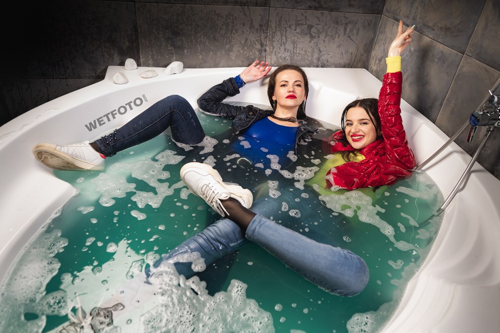 two wet jeans girls wetfoto