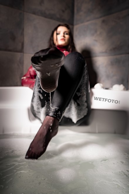 wetfoto wet catsuit